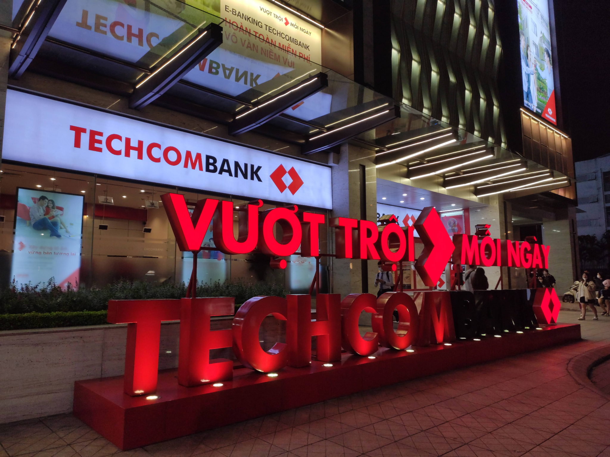 Hướng dẫn cách vay mua đất Techcombank chi tiết 2024